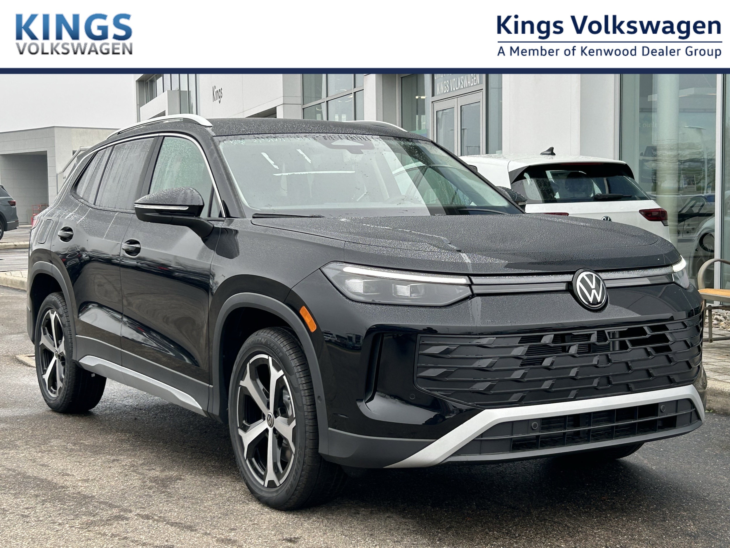 2026 Volkswagen Tiguan SE's photo