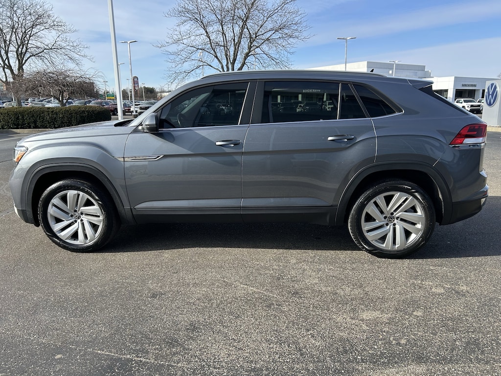 Used 2020 Volkswagen Atlas Cross Sport 2.0T SE w/Technology 4MOTION SUV