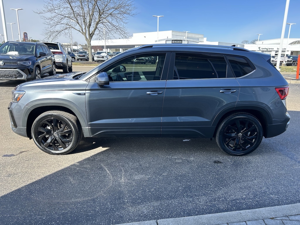 Certified 2022 Volkswagen Taos 1.5T SE 4MOTION SUV