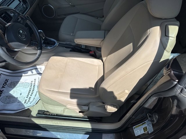 2014 Volkswagen Beetle 1.8T photo 2