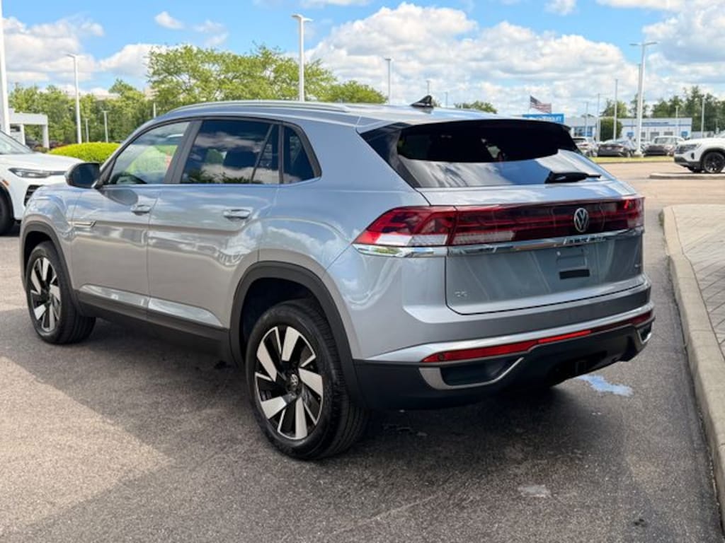 Certified 2026 Volkswagen Atlas Cross Sport 2.0T SE w/Technology SUV