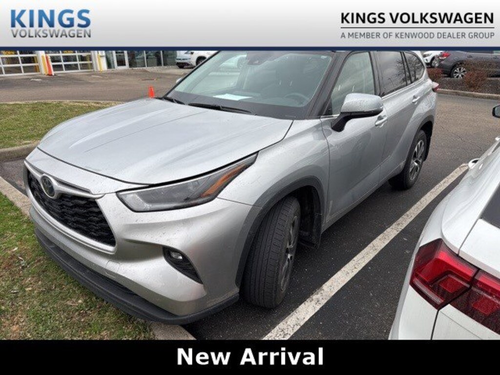 Used 2021 Toyota Highlander XLE SUV