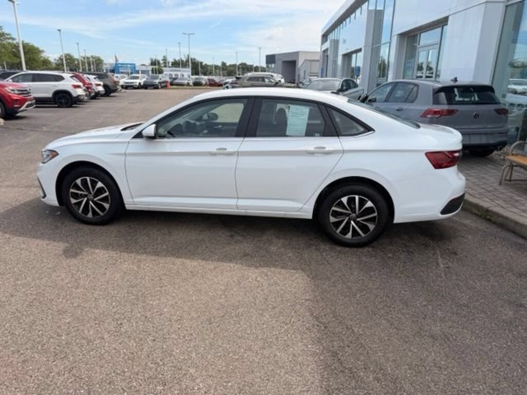 Certified 2025 Volkswagen Jetta 1.5T S Sedan
