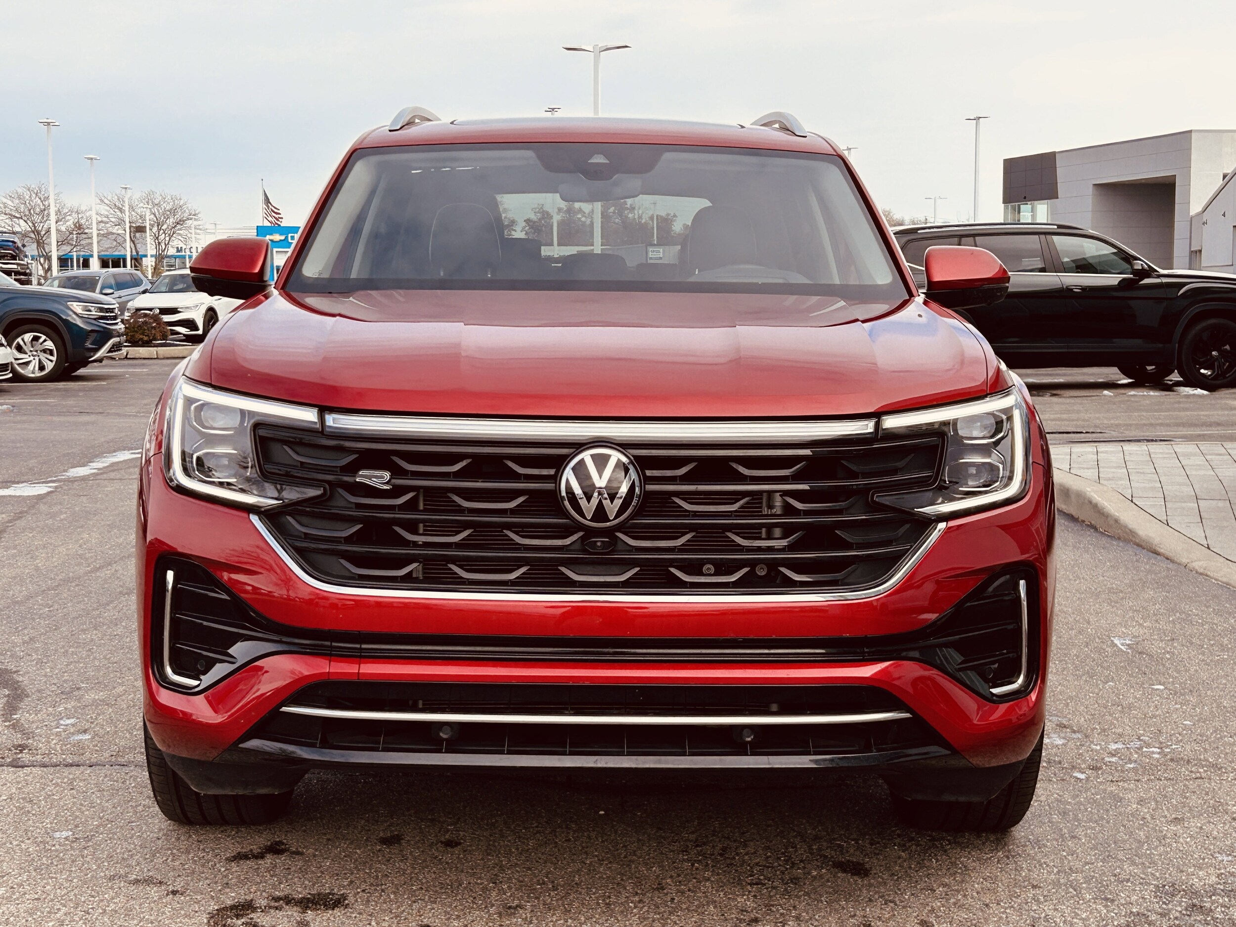 2025 Volkswagen Atlas SEL Premium R-Line photo 2