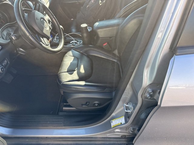 2021 Jeep Cherokee Latitude photo 3
