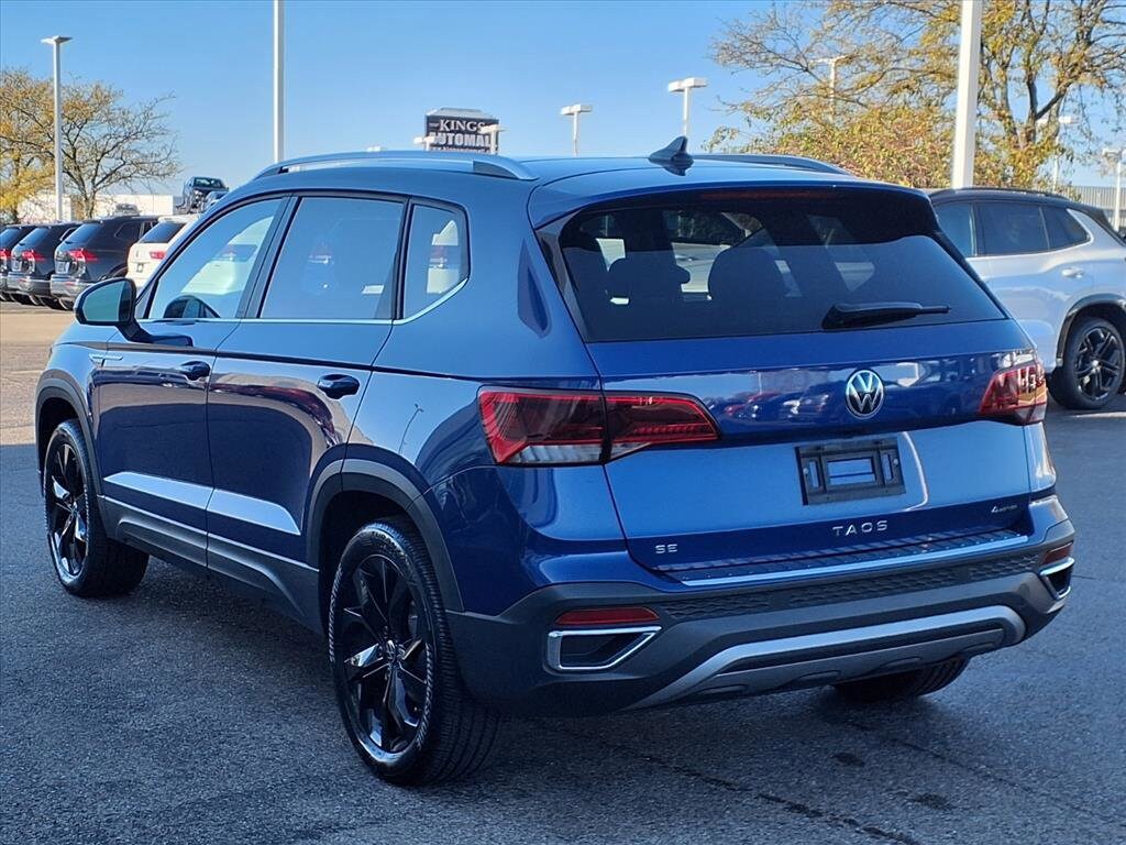 2022 Volkswagen Taos SE photo 4