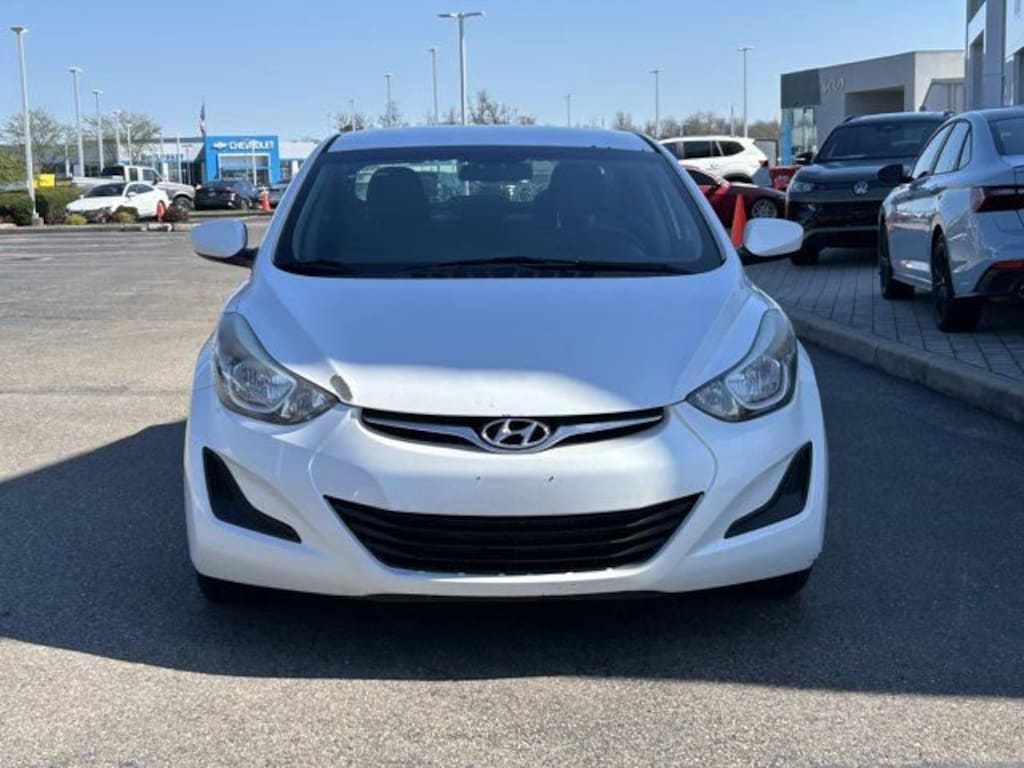 Used 2015 Hyundai Elantra SE Sedan