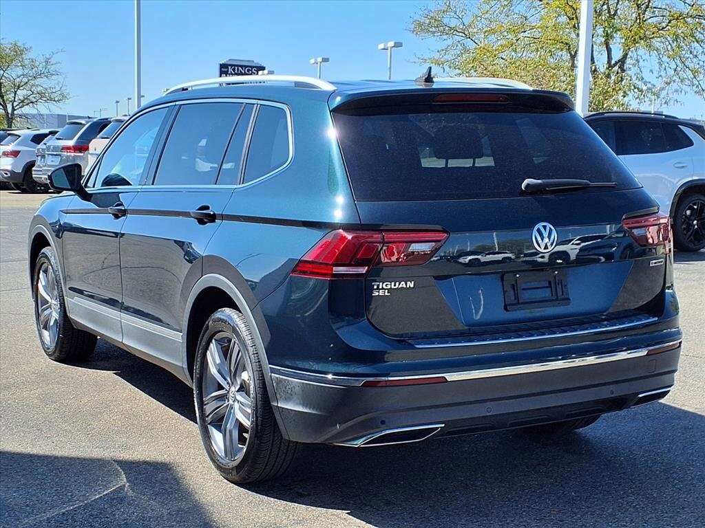2019 Volkswagen Tiguan SEL Premium photo 2