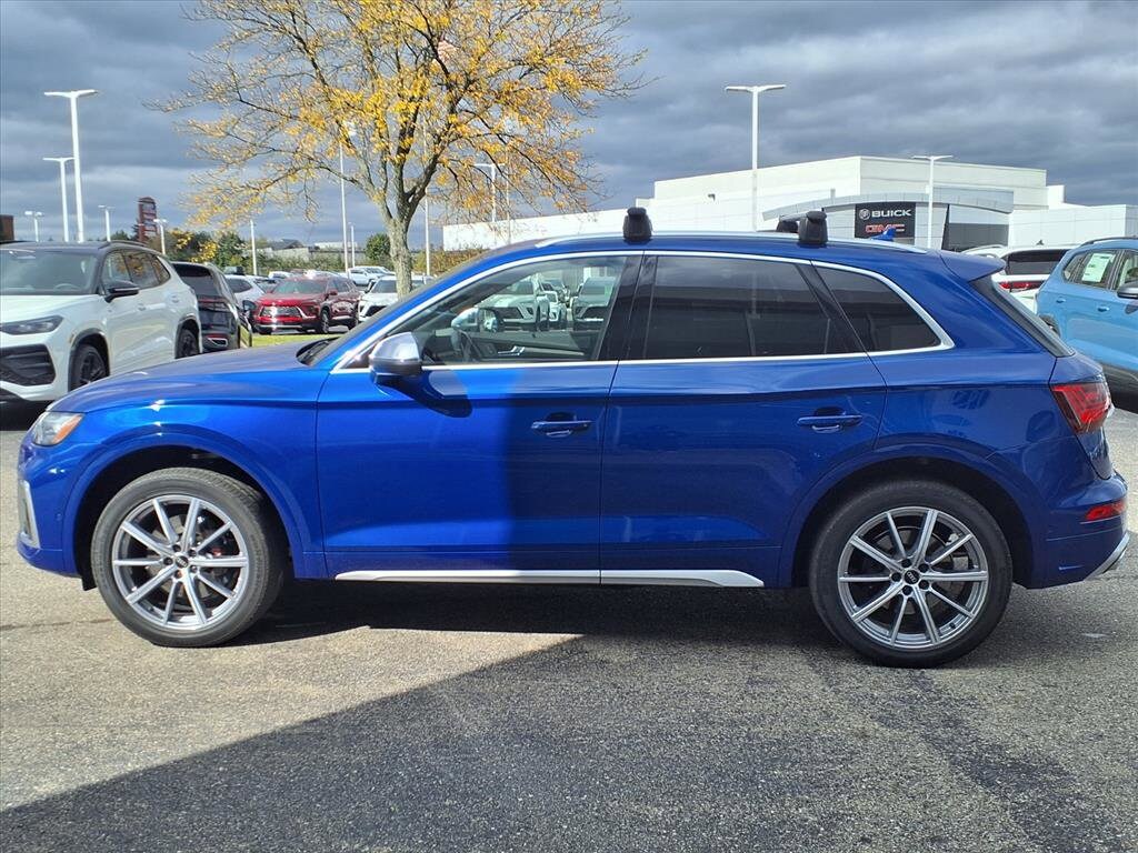 2023 Audi SQ5 Premium photo 2