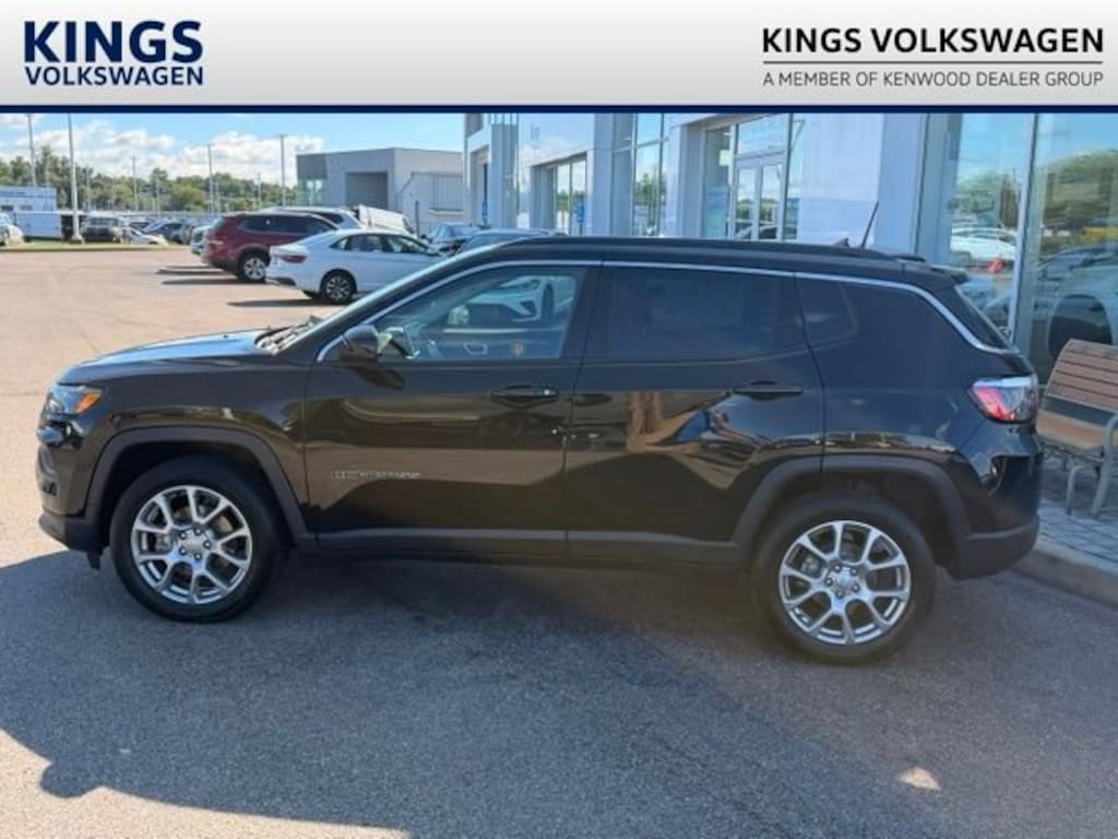 Used 2022 Jeep Compass Latitude Lux SUV