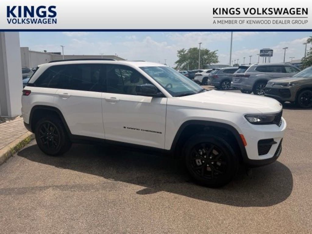 Used 2024 Jeep Grand Cherokee Altitude X SUV