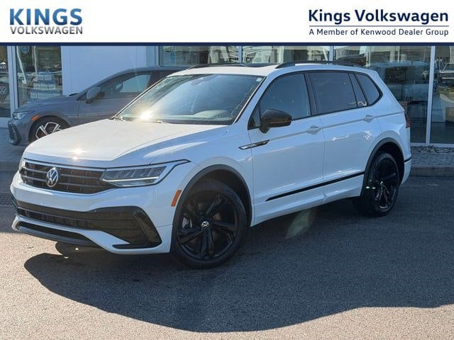 2024 Volkswagen Tiguan 2.0T SE R-Line Black's photo