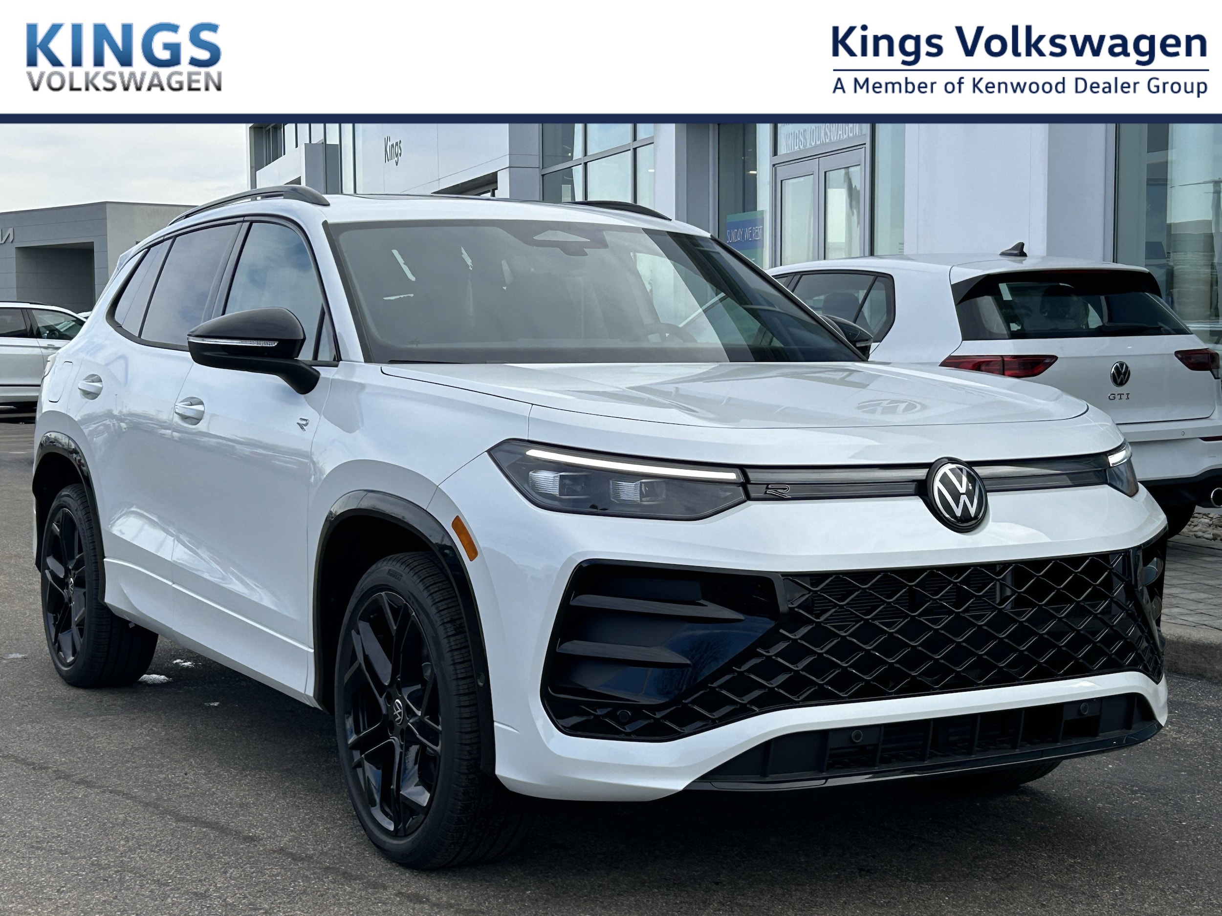 2026 Volkswagen Tiguan SE R-LINE BLACK's photo