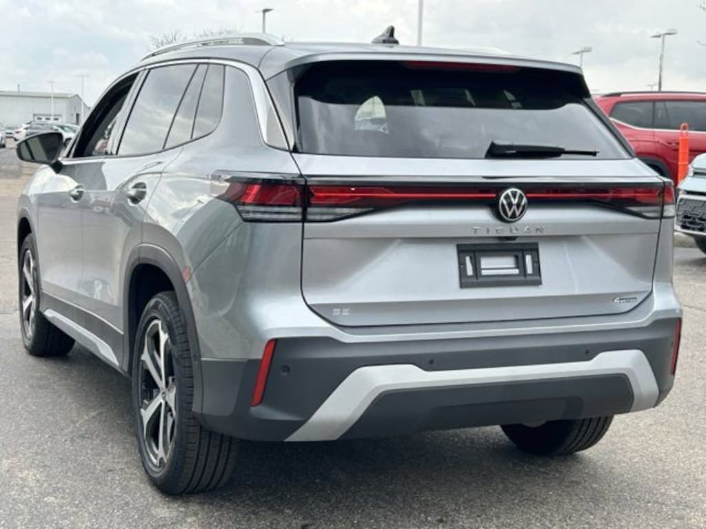 New 2026 Volkswagen Tiguan SE SUV