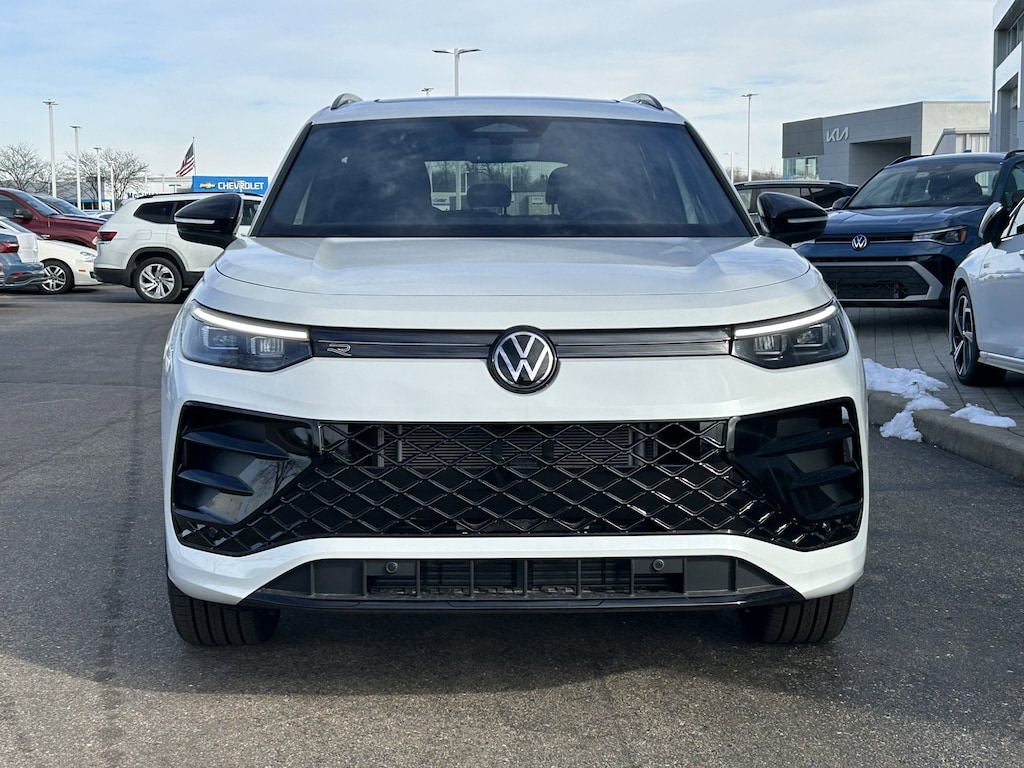 New 2026 Volkswagen Tiguan SE R-Line Black SUV