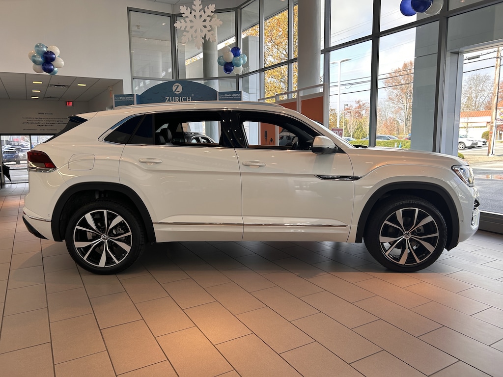 New 2026 Volkswagen Atlas Cross Sport 2.0T SEL Premium R-Line SUV