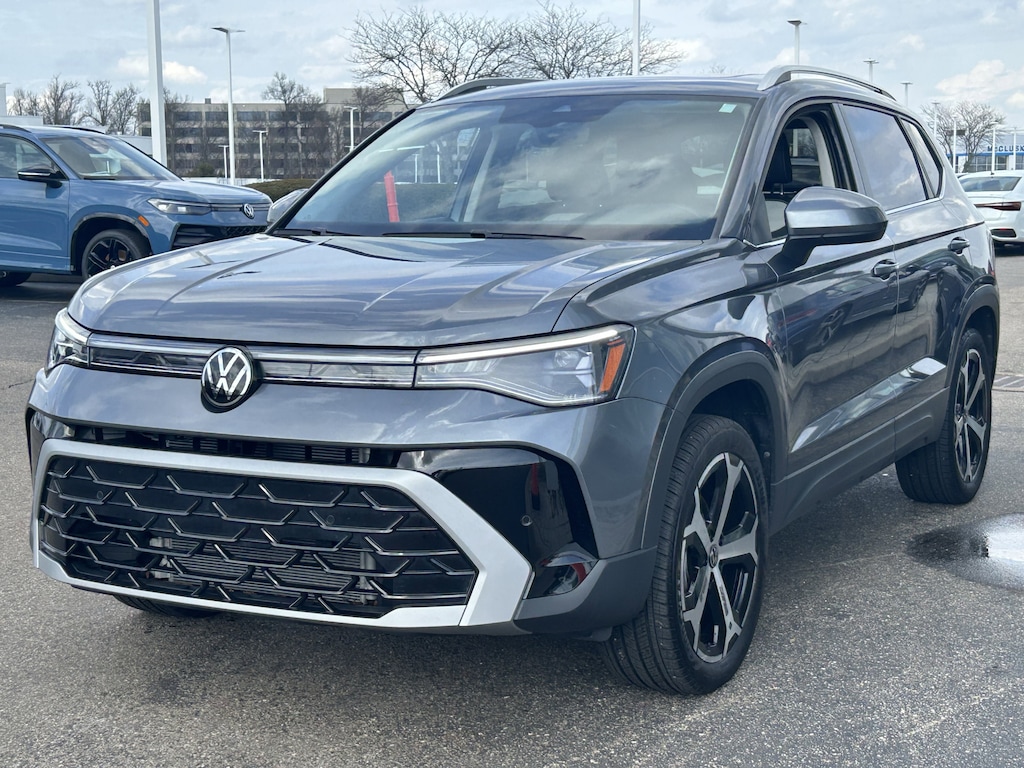 Certified 2025 Volkswagen Taos 1.5T SEL SUV