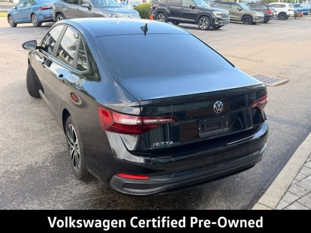Certified 2023 Volkswagen Jetta 1.5T Sport Sedan