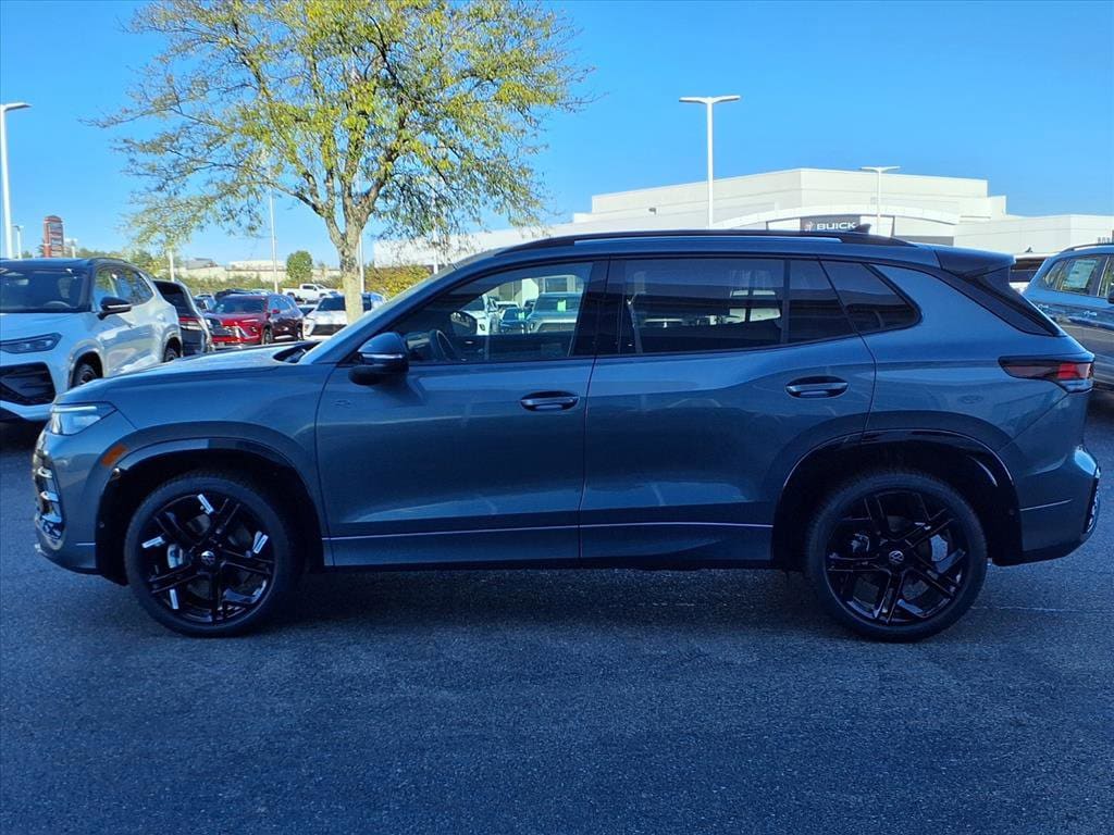 New 2025 Volkswagen Tiguan SE R-Line Black SUV