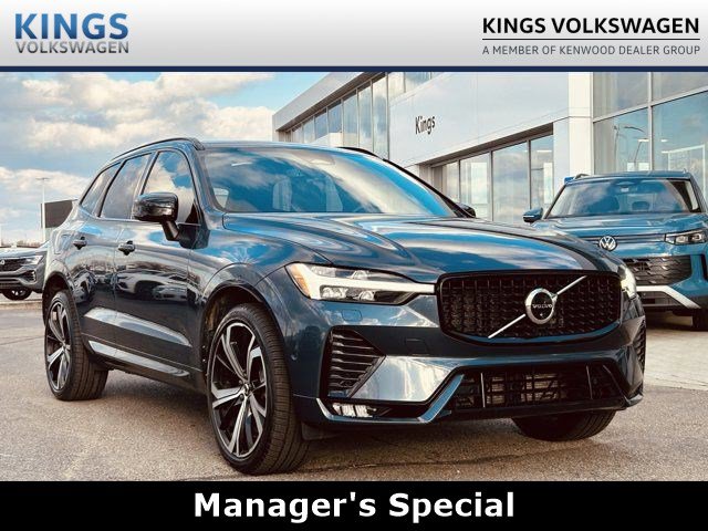 2022 Volvo XC60 B6 R-Design AWD's photo