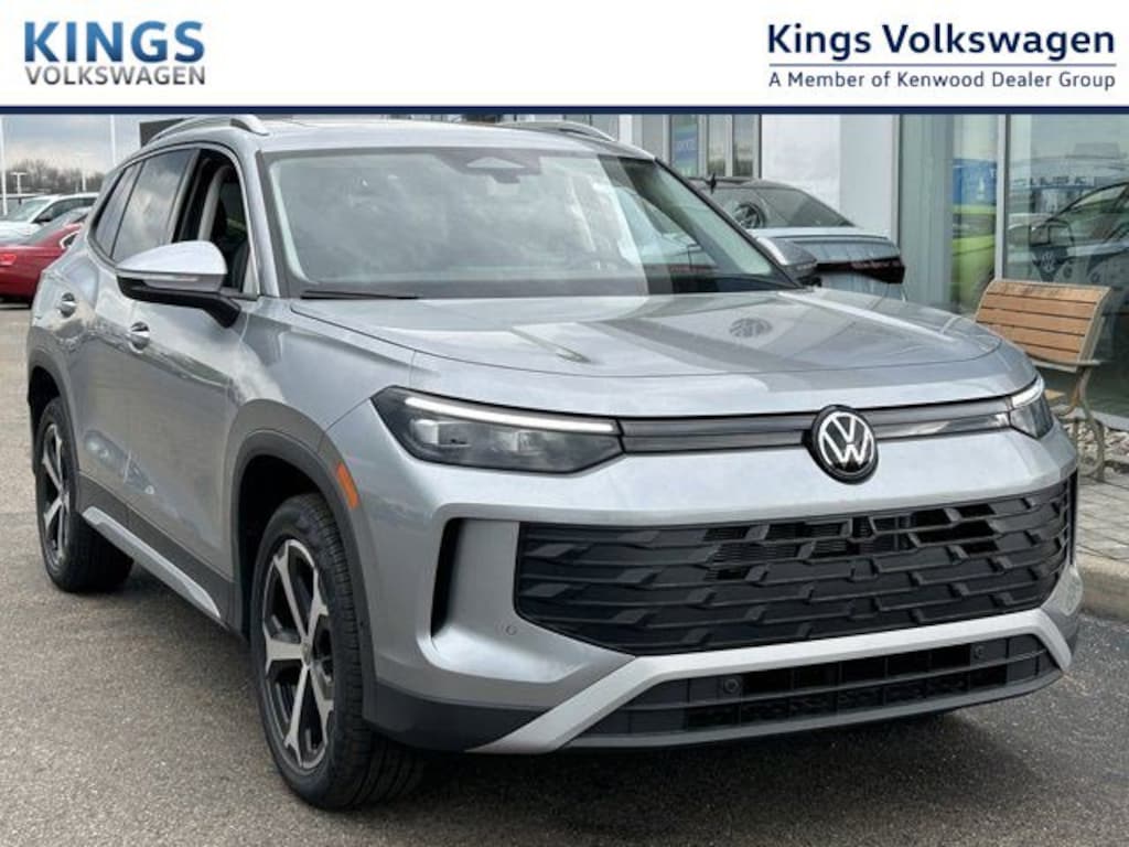 New 2026 Volkswagen Tiguan SE SUV