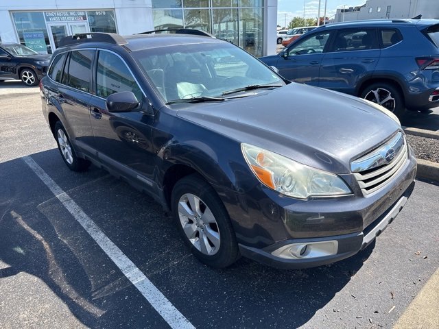 2011 Subaru Outback 2.5i Premium photo 2