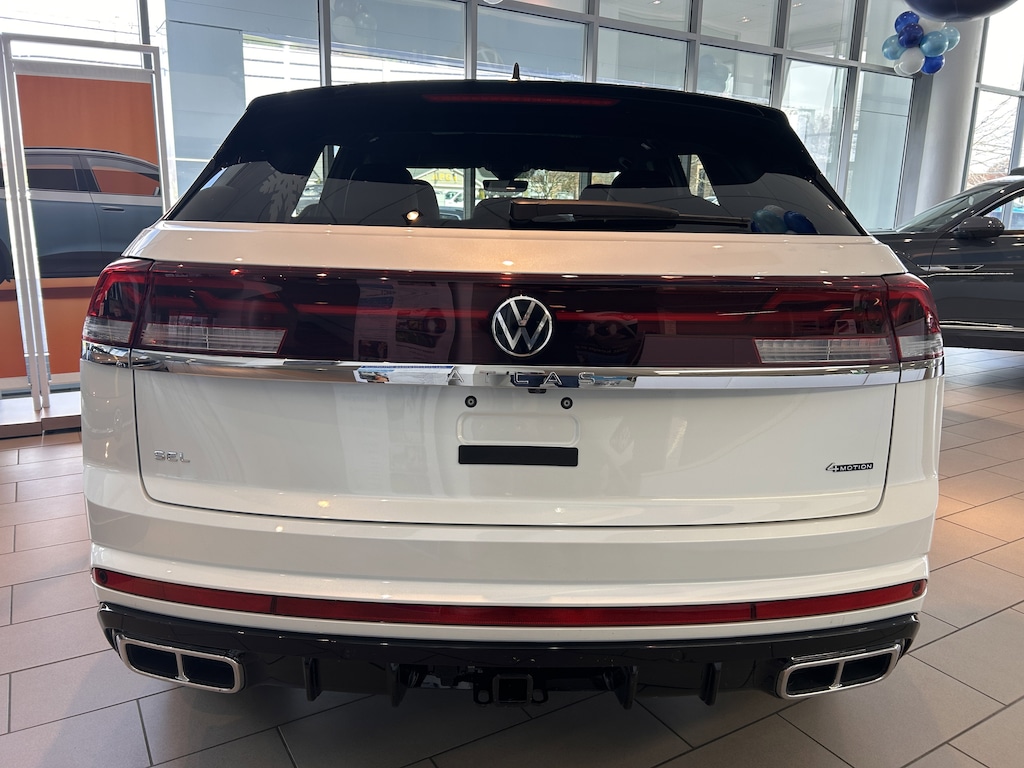 New 2026 Volkswagen Atlas Cross Sport 2.0T SEL Premium R-Line SUV