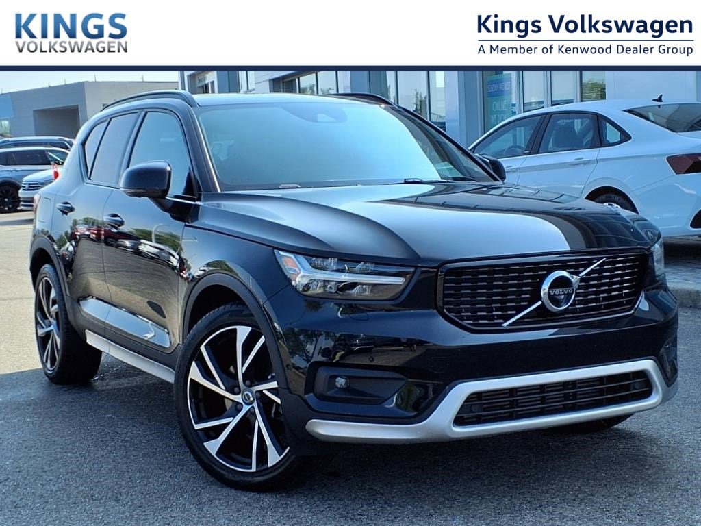 2022 Volvo XC40