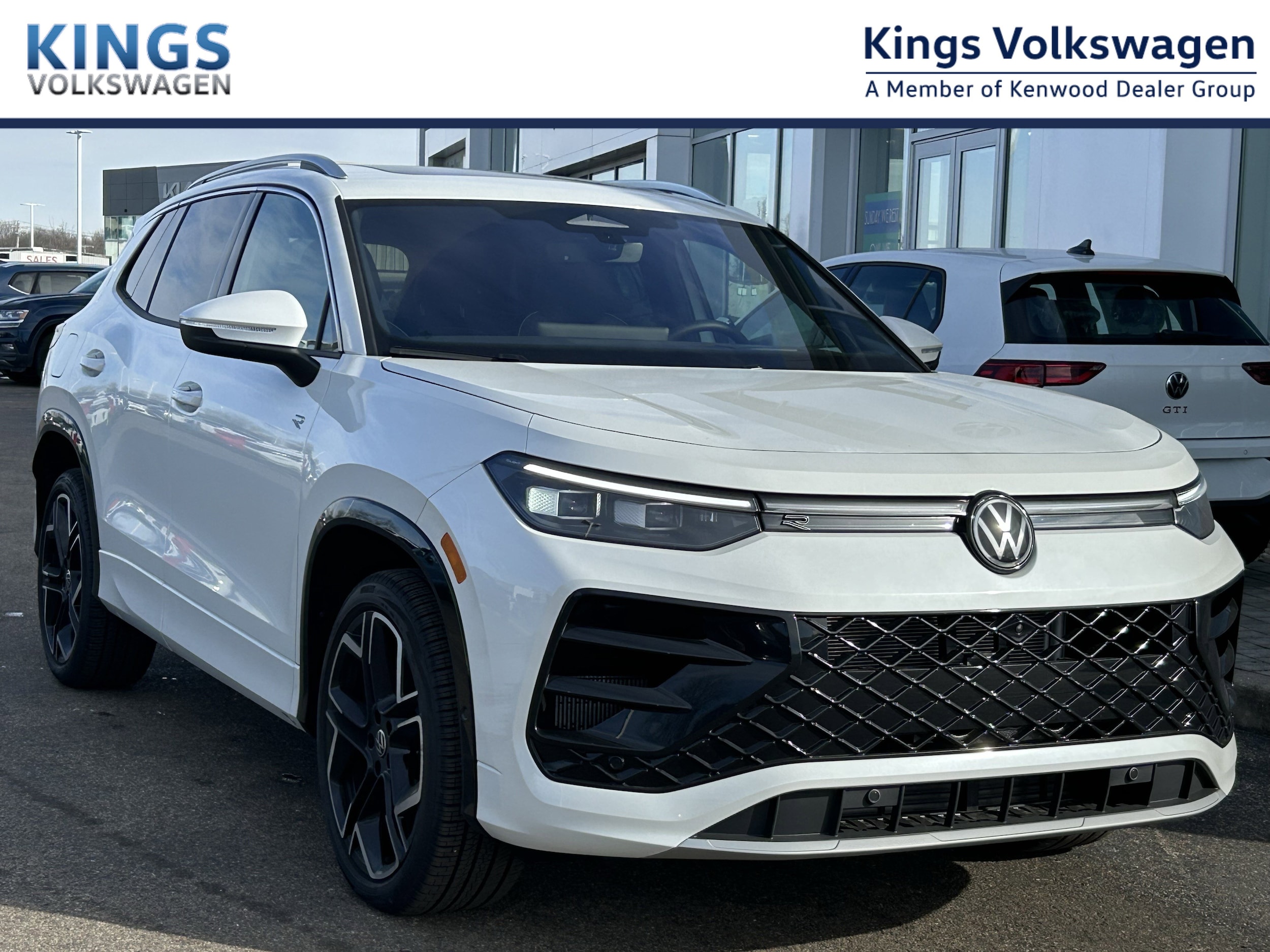 2026 Volkswagen Tiguan SEL R-LINE TURBO's photo