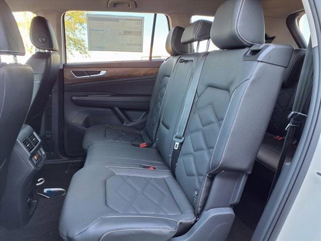 2026 Volkswagen Atlas SE w/Tech - Photo 10