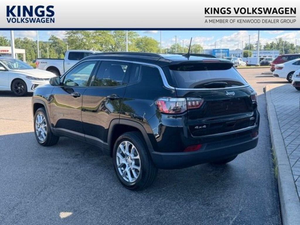 Used 2022 Jeep Compass Latitude Lux SUV