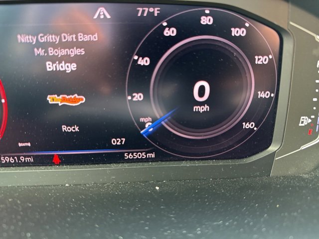 2019 Volkswagen Tiguan SEL Premium photo 3