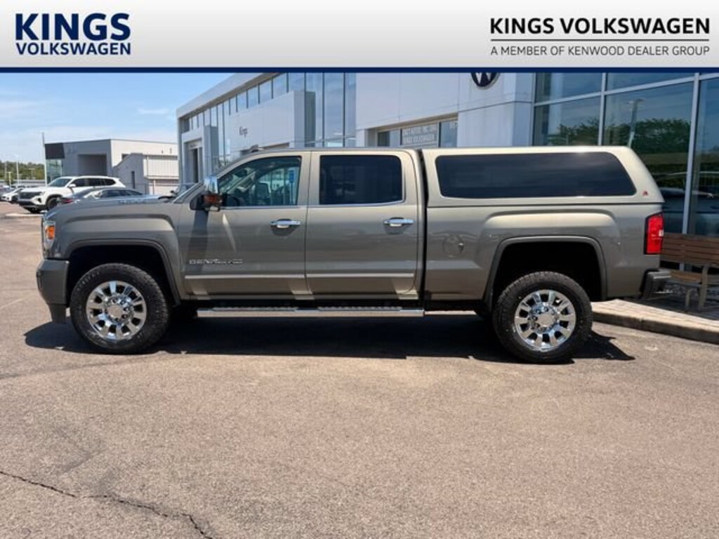 Used 2018 GMC Sierra 2500HD Denali Truck Crew Cab