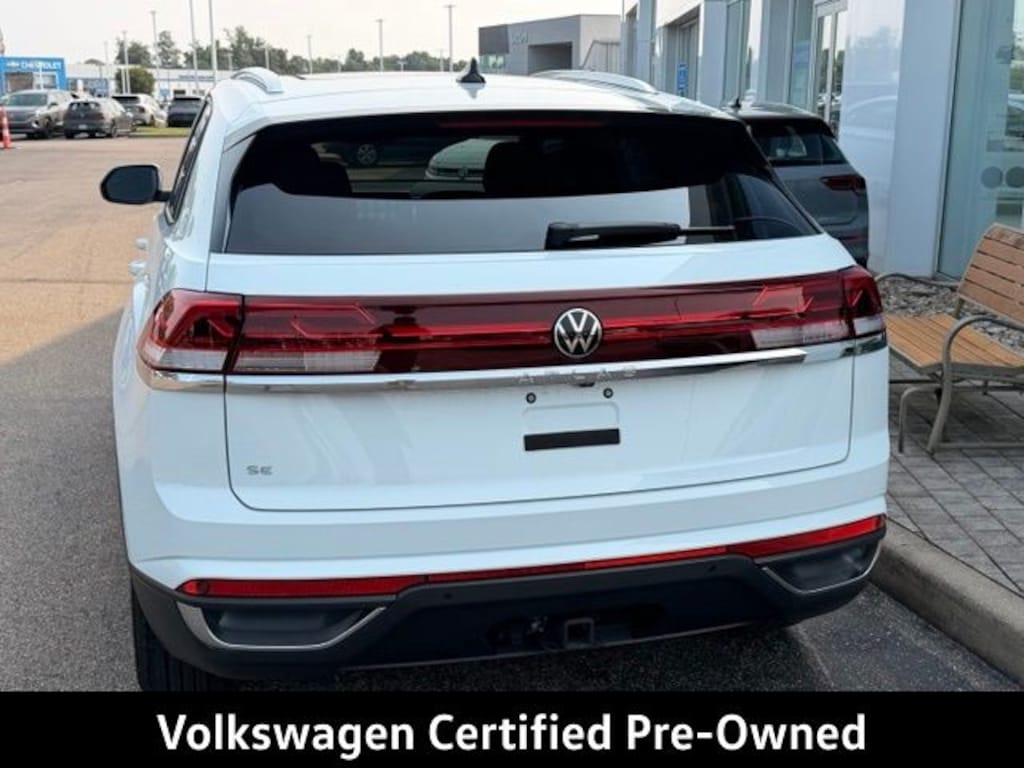 Certified 2024 Volkswagen Atlas Cross Sport 2.0T SE w/Technology SUV