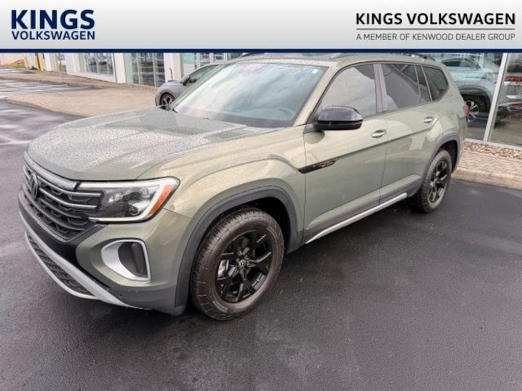 Certified 2025 Volkswagen Atlas 2.0T Peak Edition SUV
