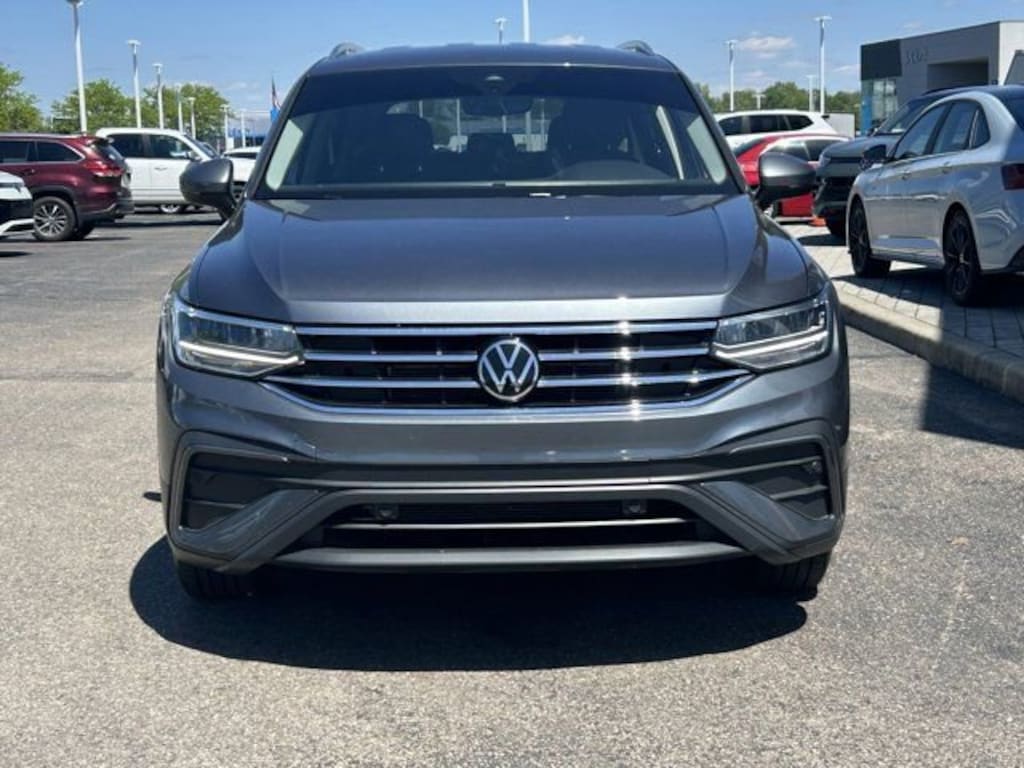 Certified 2023 Volkswagen Tiguan 2.0T SE SUV