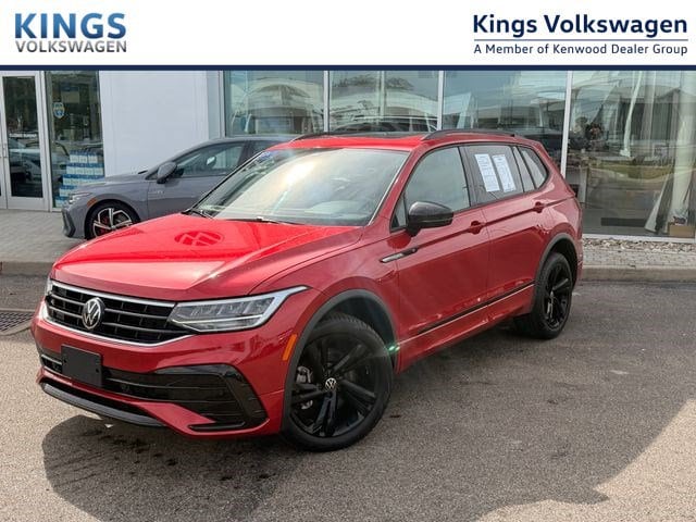 2024 Volkswagen Tiguan 2.0T SE R-Line Black 4Motion's photo