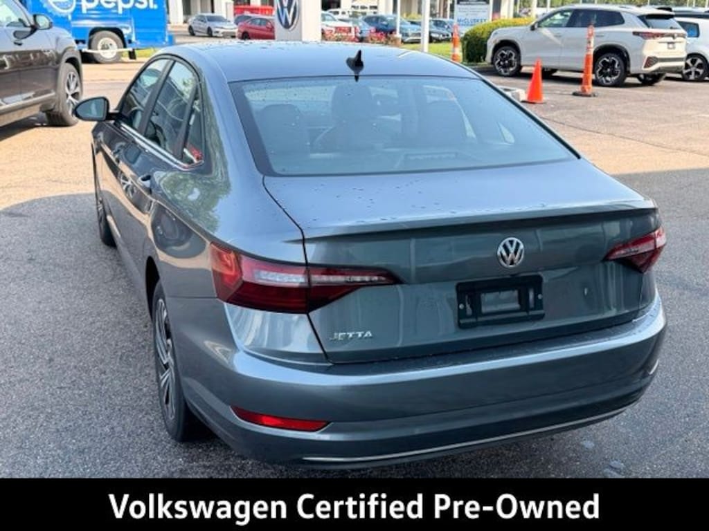 Certified 2021 Volkswagen Jetta SEL Sedan
