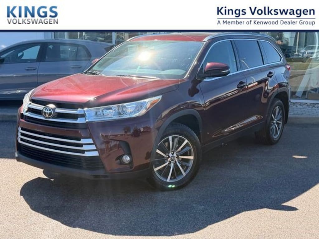 Used 2019 Toyota Highlander XLE V6 SUV