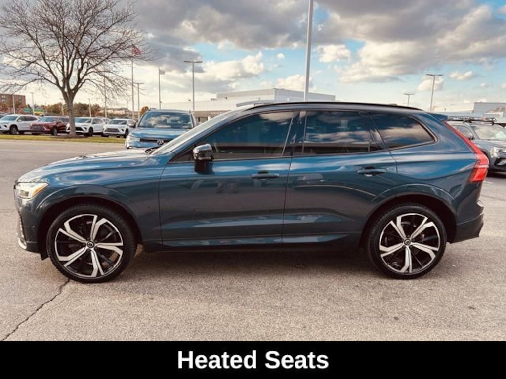 Used 2022 Volvo XC60 B6 AWD R-Design SUV