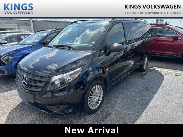 2017 Mercedes-Benz Metris Passenger Van