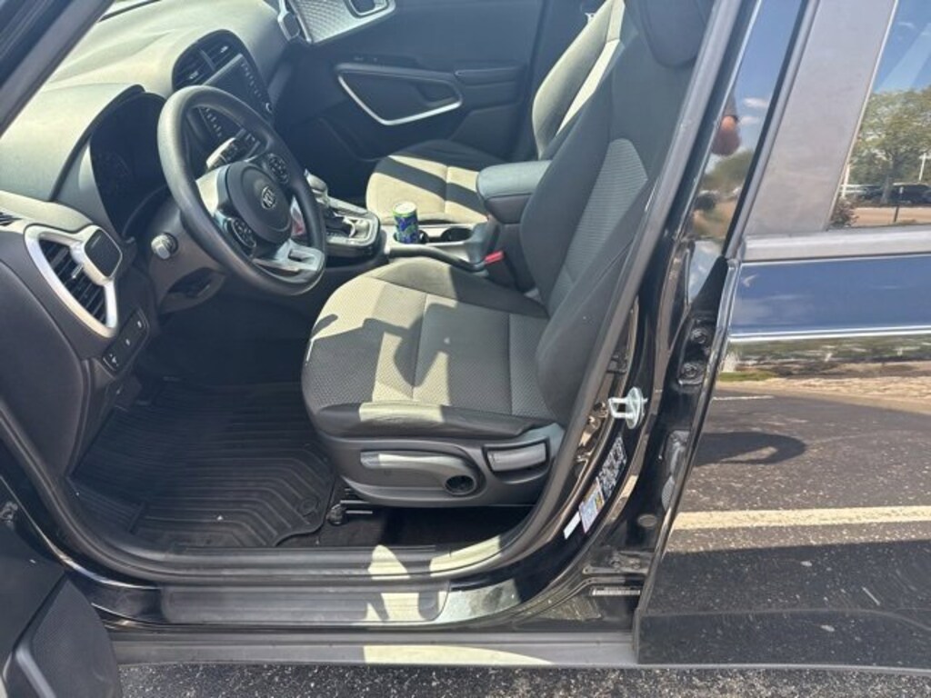 Used 2020 Kia Soul LX Hatchback