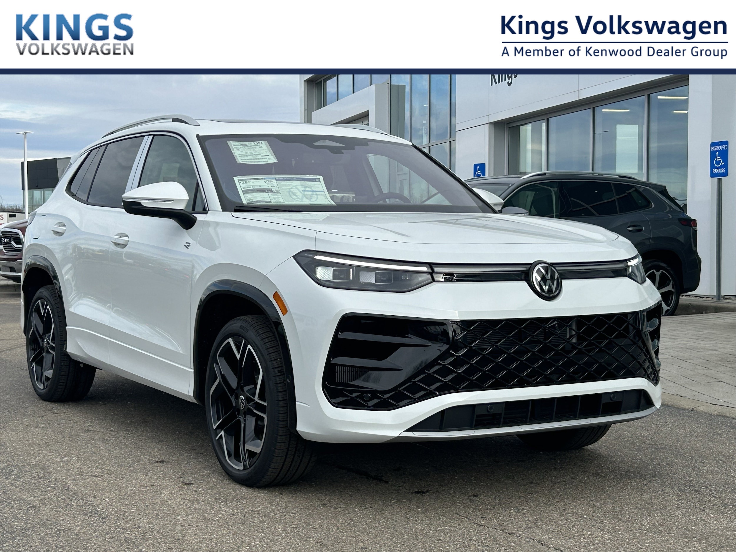 2026 Volkswagen Tiguan SEL R-LINE TURBO's photo