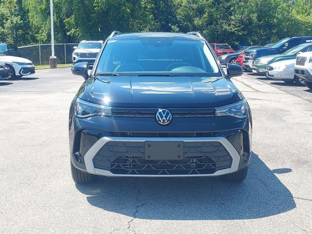 Used 2025 Volkswagen Taos 1.5T SE SUV