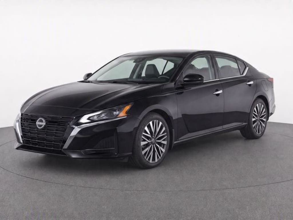 Used 2025 Nissan Altima 2.5 SV Sedan