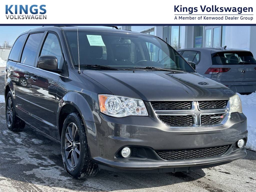 Used 2017 Dodge Grand Caravan SXT Van