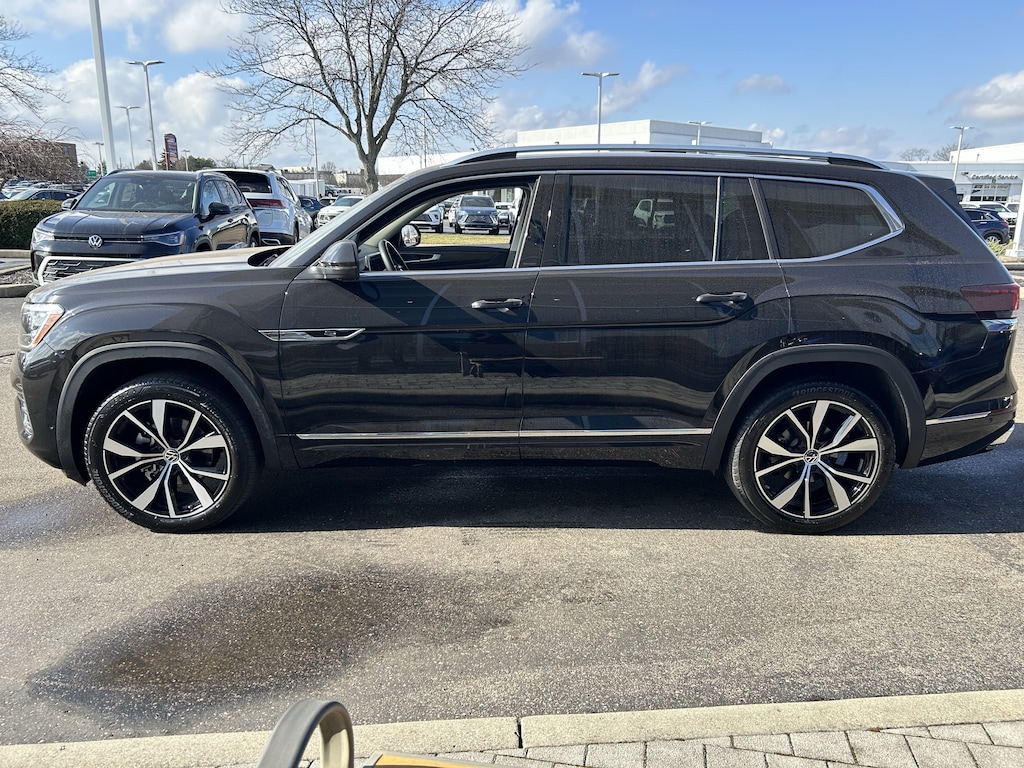 Certified 2025 Volkswagen Atlas 2.0T SEL Premium R-Line SUV