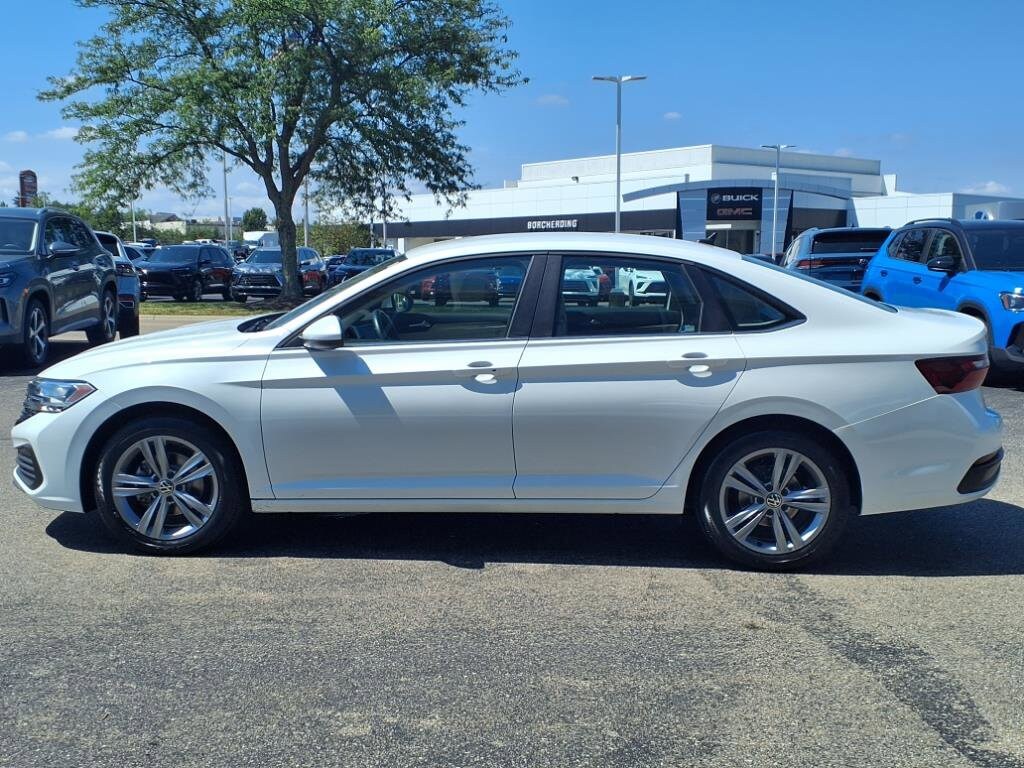 2024 Volkswagen Jetta 1.5T SE photo 3