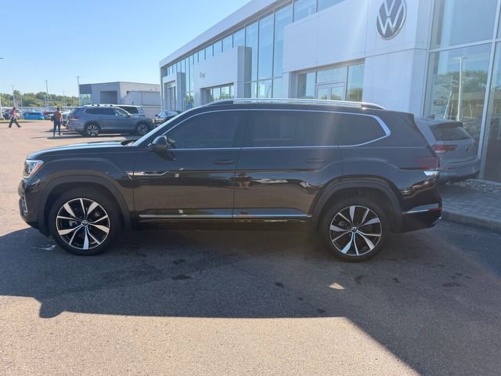 Certified 2024 Volkswagen Atlas 2.0T SEL Premium R-Line SUV