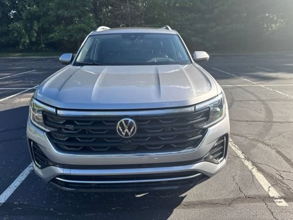 Certified 2024 Volkswagen Atlas 2.0T SEL Premium R-Line SUV